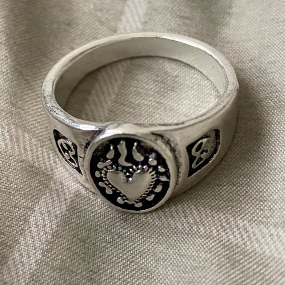 4 Bulky Rings Set - Picture 2 of 4